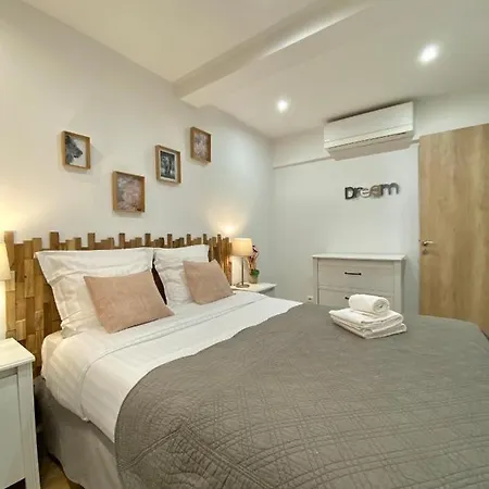 Le Rue Longue Apartmán *